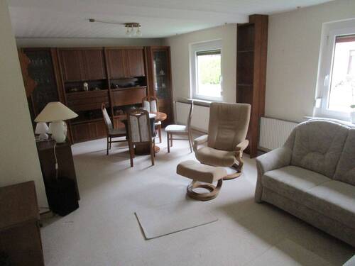 225. Wohnzimmer im EG.des Hauses..JPG - 