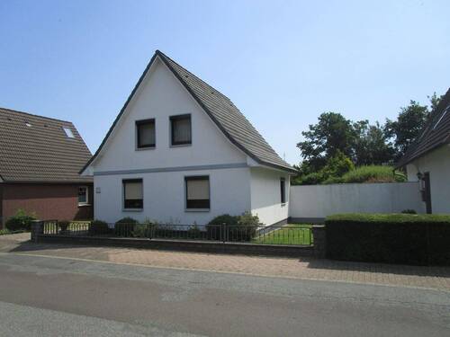 15. Südwestseite des Hauses..JPG - Mehrfamilienhaus, Wohnhaus in Cuxhaven