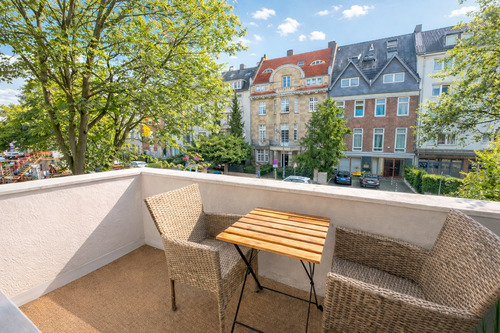 Sonniger Balkon - Zooviertel - Stilvolle & lichtverwöhnte Altbauwohnung mit besonderem Flair und Süd-Balkon!