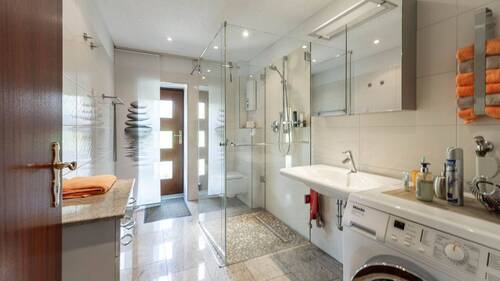 Barrierefreies Duschbad im E - 