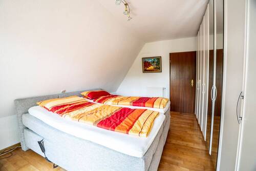 Schlafzimmer im OG - 