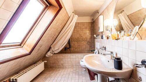 Bad im Obergeschoss - 