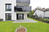 Garten und Terrasse - 2 Zimmer Etagenwohnung in Lage