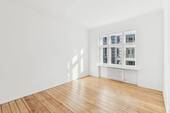 Wohn-/ Schlafzimmer - 2 Zimmer Etagenwohnung zum Kaufen in Berlin