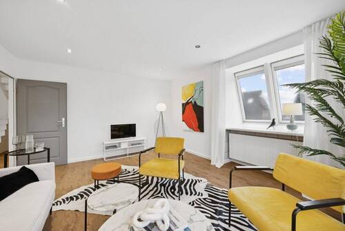 Bild 3 - 8 Zimmer Doppelhaushälfte in Pinneberg