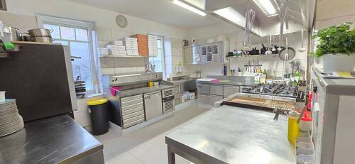 20251101_094919.jpg - Mehrfamilienhaus, Wohnhaus mit 380,00 m&sup2; in Wingst zum Kaufen