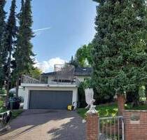 Freisen OT! Freistehendes, großzügiges Komforthaus mit großer ELW, Wintergarten, Terrasse, Garten und Doppelgarage, in Freisen OT
