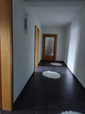 UG: Flur - 