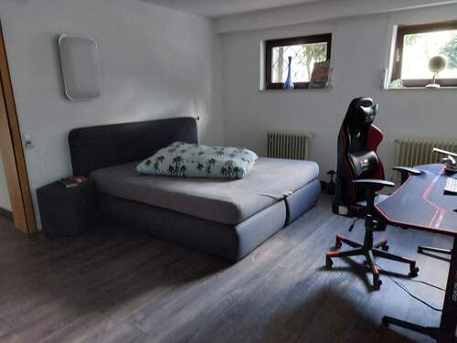 UG: Zimmer - 