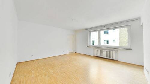 Wohnraum1 - Etagenwohnung mit 42,00 m&sup2; in Köln zum Kaufen