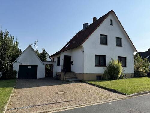 Ansicht - 5 Zimmer Mehrfamilienhaus, Wohnhaus in Neu Wulmstorf