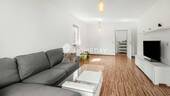 Wohnzimmer 2 - 2 Zimmer Etagenwohnung zum Kaufen in Unterhaching