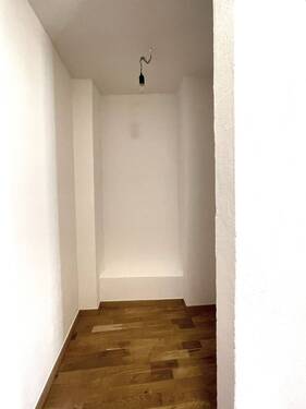 kleine Garderobe.JPG - 