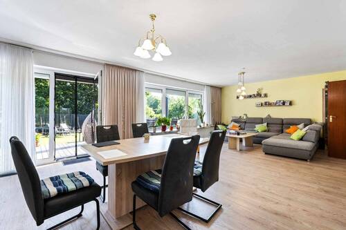 Wohnen / Essen EG - 