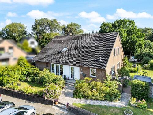 Außenansicht - 8 Zimmer Mehrfamilienhaus, Wohnhaus in Sereetz