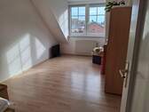 Kinder-/Gäste- oder Arbeitszimmer - 