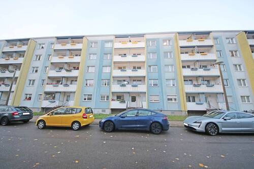 Hausansicht - einzugsbereite Eigentumswohnung in Dessau-Roßlau