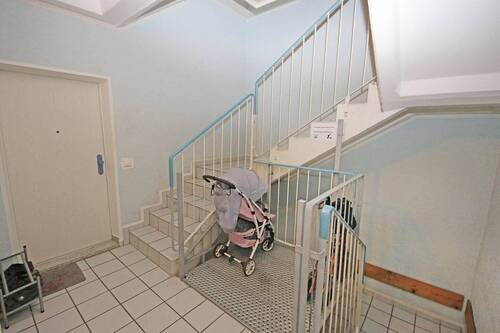 Hausflur im EG - Etagenwohnung mit 54,00 m² in Dessau-Roßlau zum Kaufen