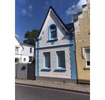 Kl. Haus ca. 100 qm, 2,5 ZKDB mit Garten u. Stellplatz, Nähe Bonn, Bad Honnef für 1-2 Personen