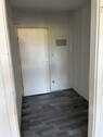 Eingang - Frisch renovierte 2-Zimmer-Wohnung mit 2 Balkonen - ab 01.09. oder 01.10. zu vermieten