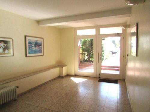 Foyer - 