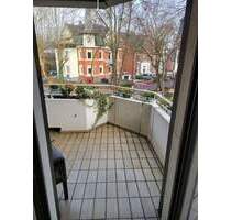 Provisionsfrei, Attraktive 2-Zimmer-Wohnung mit drei Balkonen und TG in der Innenstadt - Bad Oeynhausen