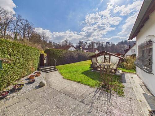 Oberer Garten - Einfamilienhaus mit 123,00 m&sup2; in Tiefenbach/Schloßberg zum Kaufen