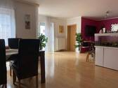 Wohnzimmer / Esszimmer - 