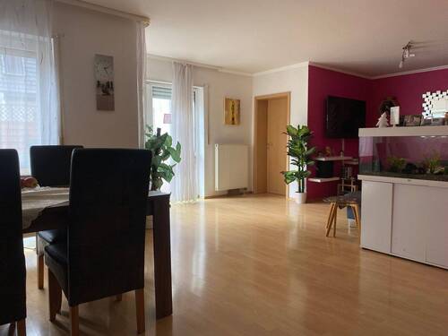 Wohnzimmer / Esszimmer - 