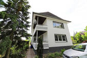 Hofansicht - 8 Zimmer Mehrfamilienhaus, Wohnhaus in Lage