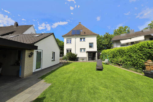 Gartenansicht - Mehrfamilienhaus, Wohnhaus mit 196,00 m² in Lage zum Kaufen