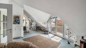 Wohnzimmer 1 - Sonnige Etagenwohnung mit drei Balkonen - hochwertiges Wohnen in ruhiger Lage