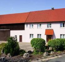 In die Scheune passt so manches - Geräumiges Haus und Scheune in Heiligenstadt i.OFr. OT