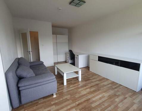 Wohnzimmer 2 - 1 Zimmer Etagenwohnung zum Kaufen in Hamburg