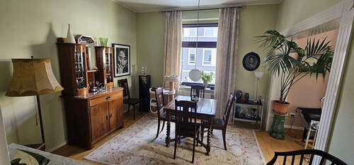 Offener Wohnraum - Schöne 3,5 Zimmer-Altbauwohnung inklusive Küche und Garage in Essen-Huttrop