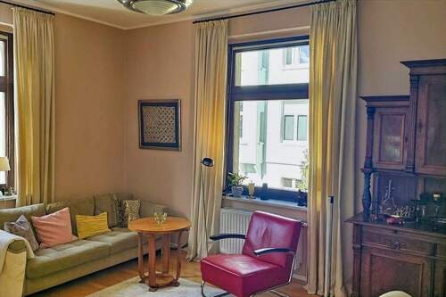 Wohnzimmer - 3 Zimmer Etagenwohnung in Essen