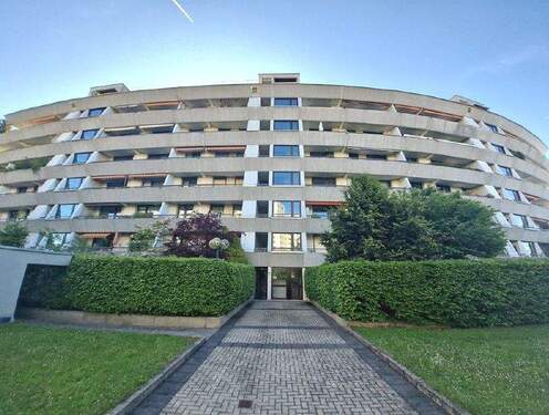 Vorderansicht - PREISREDUKTION: Eigentumswohnung mit TG-Stellplatz in Frankfurt Sachsenhausen *PROVISIONSFREI*