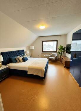 Charmantes_Haus_mit_Riesen_Grundstück_Variante_2026-02-14_22-08-47 - 