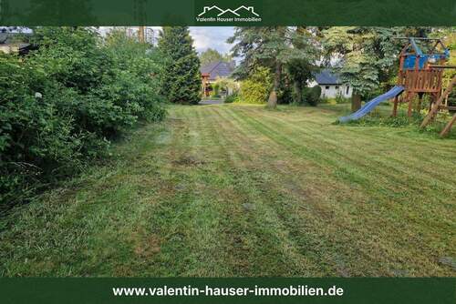 Grundstück - Haus mit großem Grundstück und Potenzial