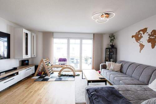 Das helle Wohnzimmer - Charmantes Reihenhaus mit Wohlfühlcharakter in Haltingen