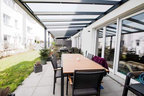 Die überdachte Terrasse - Reihenmittelhaus mit 137,00 m&sup2; in Weil am Rhein zum Kaufen