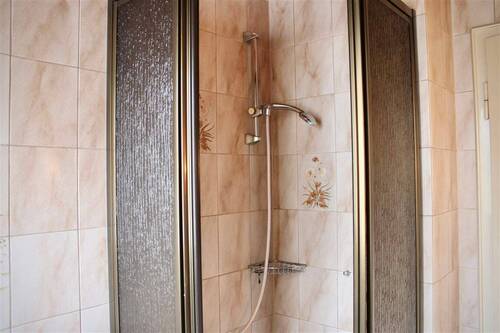 Dusche EG - 