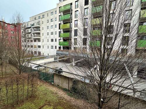 Blick vom Balkon.JPG - 2 Zimmer Etagenwohnung zur Miete in Frankfurt am Main