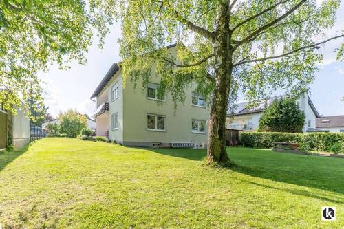 Außenansicht - Wohnhaus mit drei Einheiten und großem Grundstück in Bittenbrunn