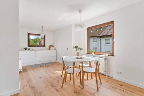 offener Küchenbereich - Etagenwohnung mit 84,20 m&sup2; in Leonberg zum Kaufen