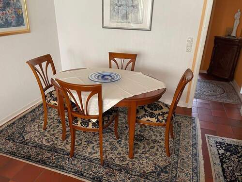 Essbereich im Wohnzimmer - 3 Zimmer Etagenwohnung in Duisburg