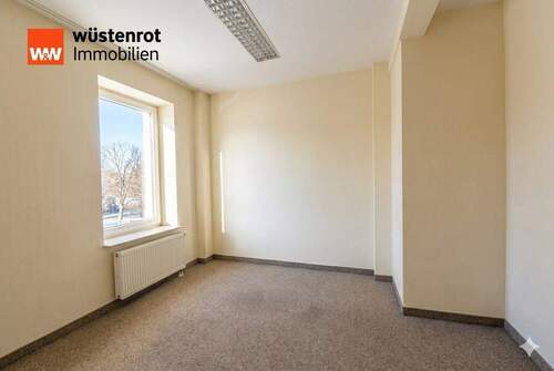 EG Raum - 1 Zimmer Mehrfamilienhaus, Wohnhaus in Heringen (Werra)