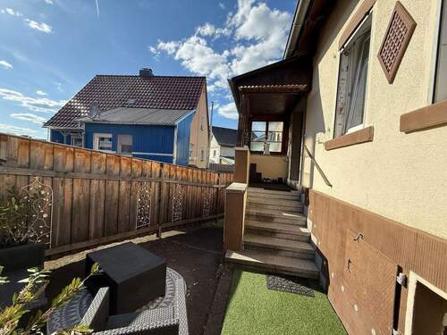 Innenhof - 5 Zimmer Einfamilienhaus zum Kaufen in Linsengericht