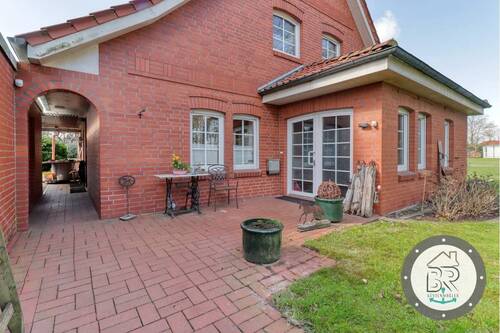 Einladender Hauseingang - Haupteingang zum Erdgeschoss - 