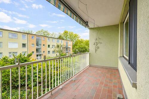 Balkon - Stilvolle 3-Zimmer-Wohnung mit Balkon in Top-Lage von Farmsen-Berne!